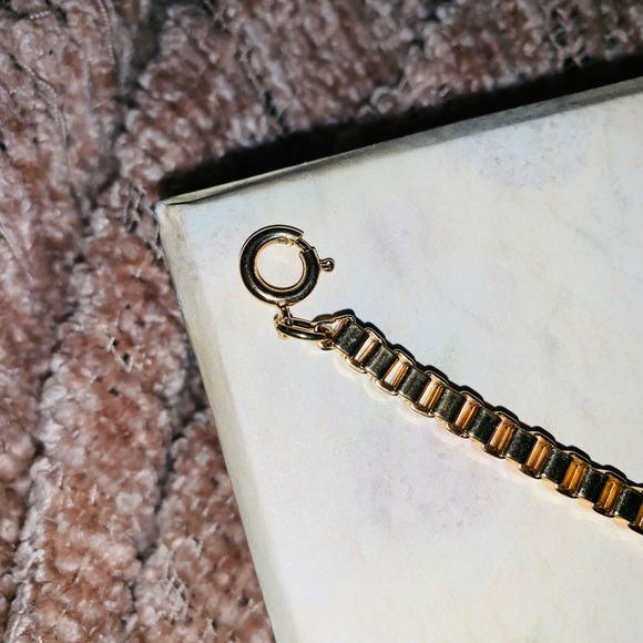 Flat box link bracelet// 18k gold plated - Picture 2 of 6